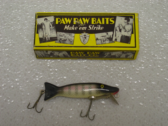 VINTAGE PAW-PAW CASTER WOOD LURE 1936