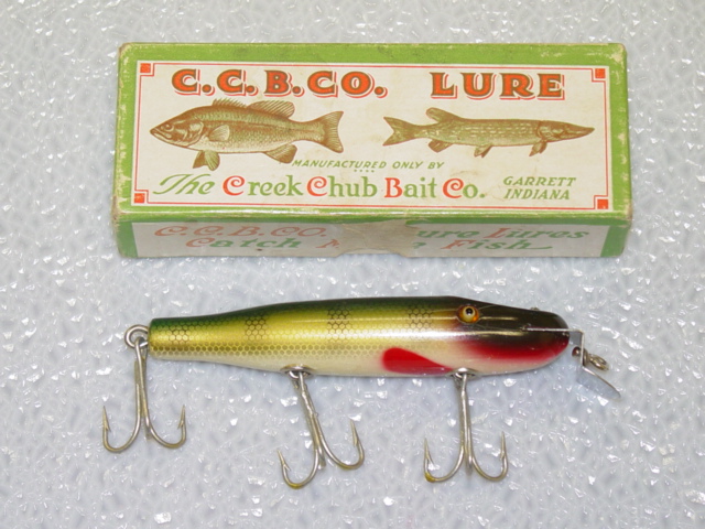 Vintage Fishing Lure-CCB CO. CREEK CHUB JOINTED PIKIE MINNOW-Red